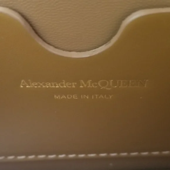 Alexander McQueen Raffia Skull Crossbody Bag Natural Camel - Picture 7 of 10